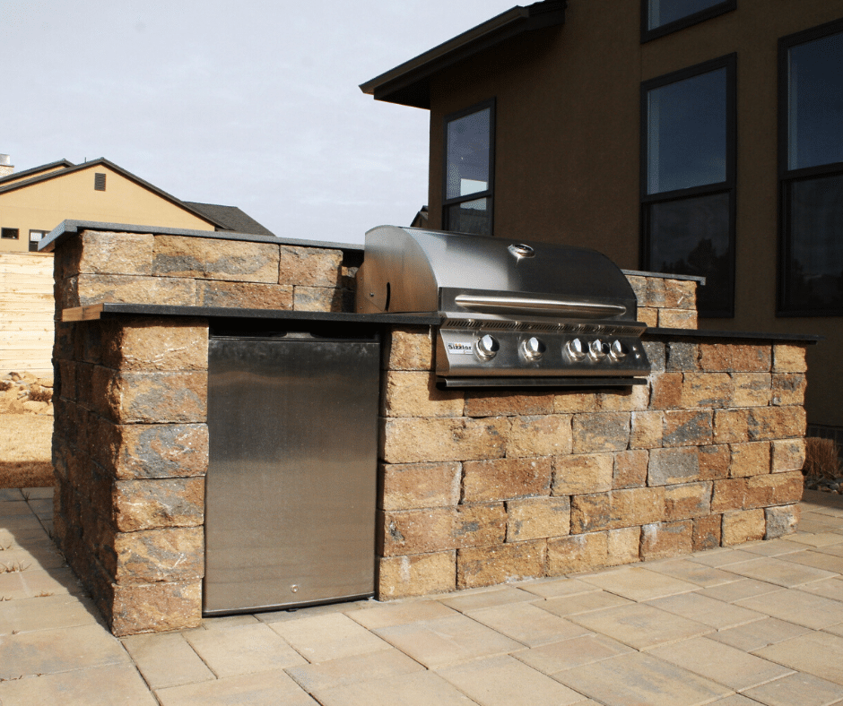 outdoor kitchen hardscaping