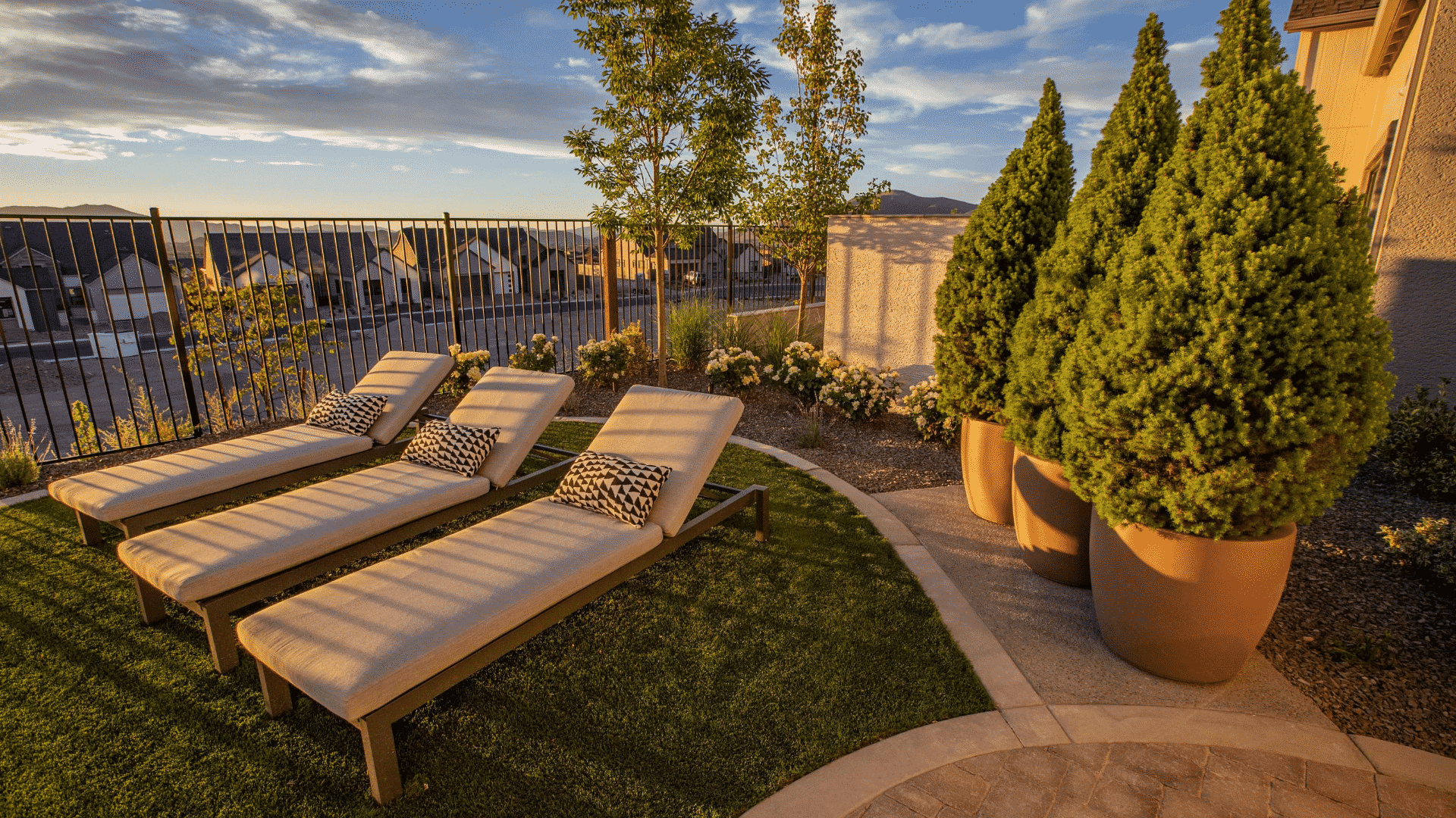 poolside seating