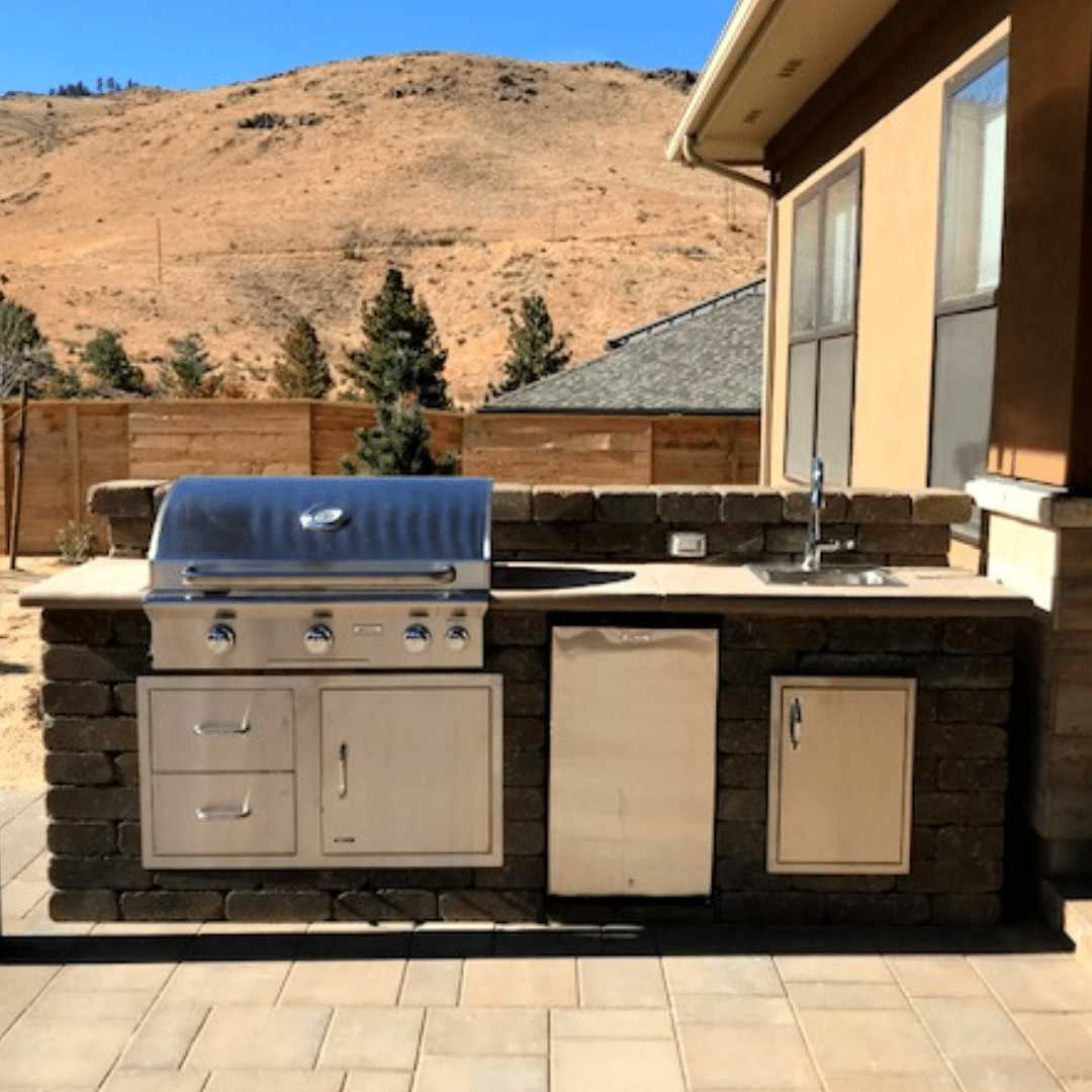 paver outdoor kitchen