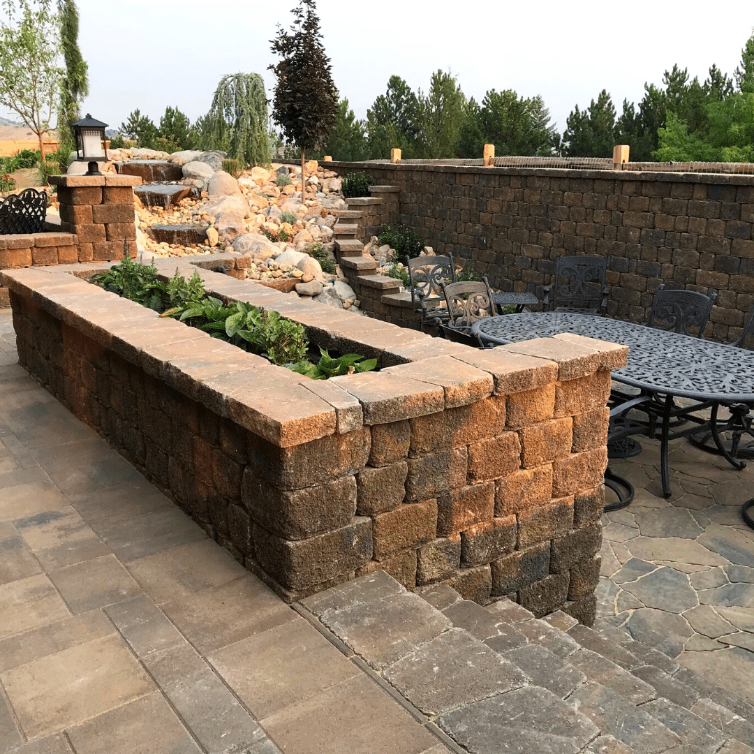 retaining wall and planter paver